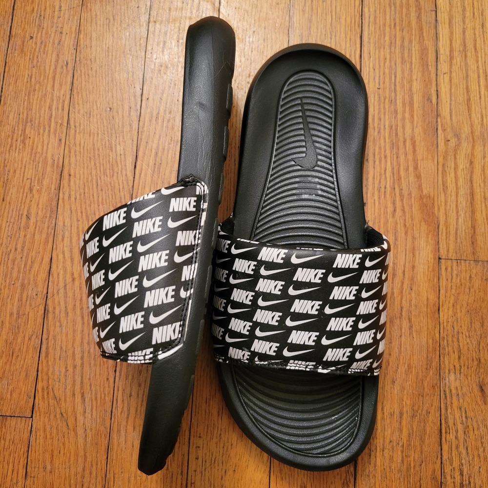 Nike Victori One Mens‎ Slides Black White Logo Print Sandals 10 Lounge Comfort